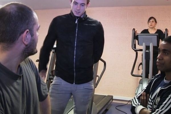 François, supporter du LOSC, avec Nolan Roux et Frank Béria