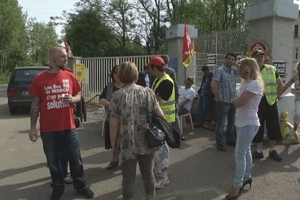 Le piquet de grève devant la fonderie Castmétal à Colombier-Fontaine (Doubs)