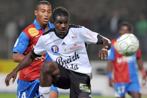 Mezague sous le maillot de Vannes en 2011