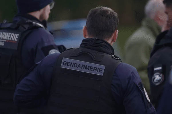 Les gendarmes de l'Orne ont coordonné une vaste opération antistupéfiants entre plusieurs départements, entraînant l'interpellation de plusieurs individus.