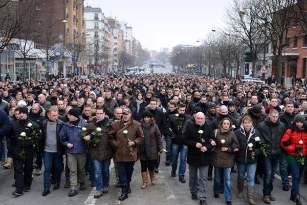 200 personnes ont rendu hommage aux deux policiers tués il y a un an