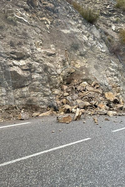 Lundi 11 mars, un éboulement menaçait la RN 85 entre Nice et Digne-les-Bains.