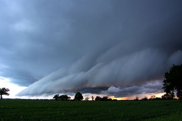 Un arcus jeudi 13 mai au-dessus d'Etrechet, dans l'Indre.