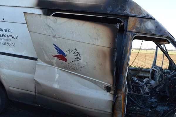 Le camion a été retrouvé brûlé entre Mazingarbe et Noeux-les-Mines. 