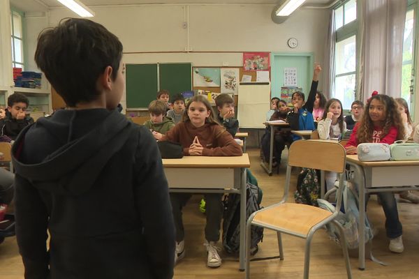 Sur 290 candidats, 68 enfants sont élus pour siéger au Conseil Municipal des Jeunes.