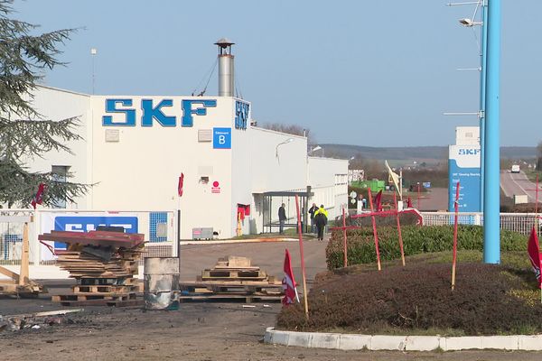 A Avallon, les salariés de l'usine SKF sont en grève illimitée.