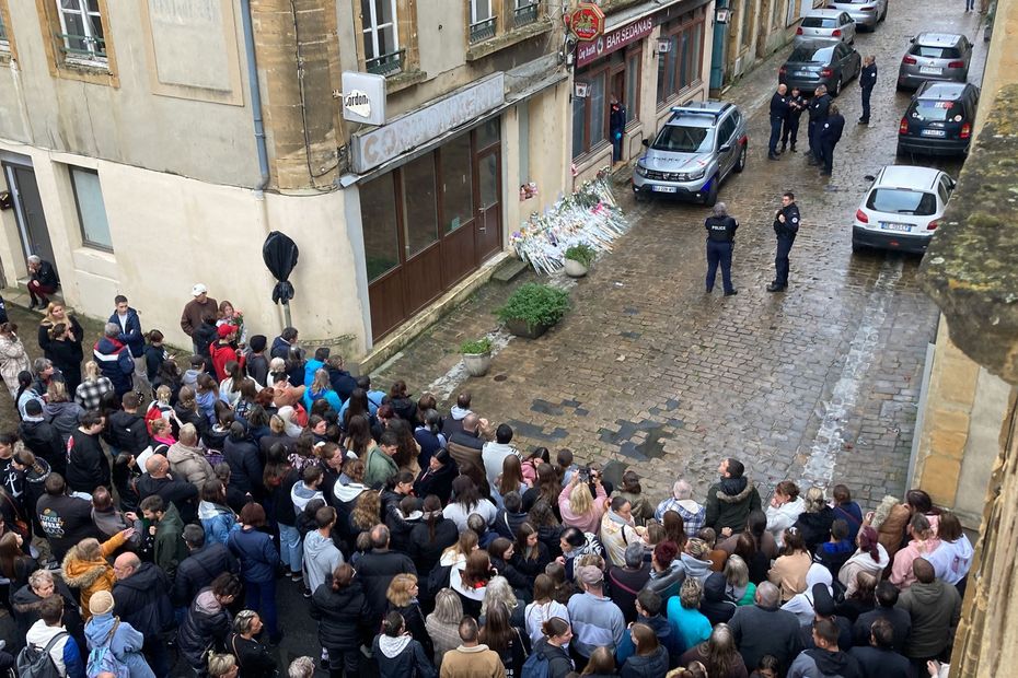 Residents Gather in Emotional Tribute to 10-Year-Old Girl Found Dead in Sedan