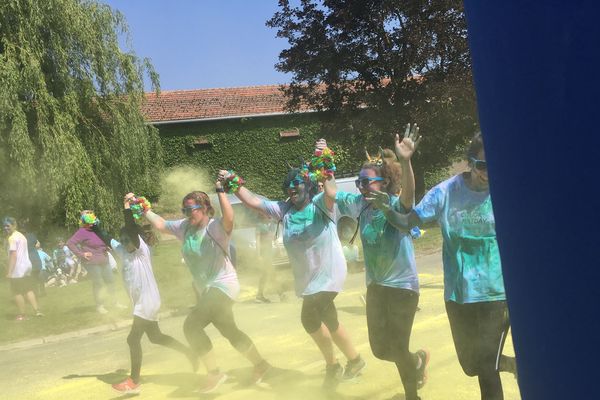 La deuxième Color Run de Gisors a lieu ce week-end.