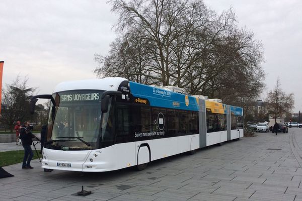 Le 1er e-Busway dévoilé aux Nantais, le 12 décembre 2018