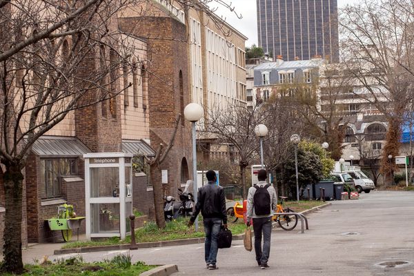 L'un des sites retenus est la ZAC Saint-Vincent-de-Paul du nom de l'ancien hôpital qui s'y trouvait.