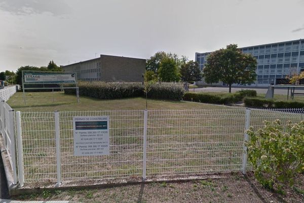 le Lycée Lesage de Vannes où ont été découverts ce mardi plusieurs flacons d'acide picrique. Ils ont été neutralisés. 