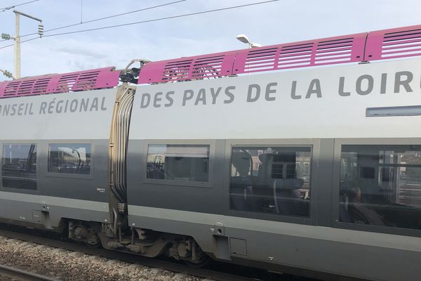 TER en gare de Sablé-sur-Sarthe,12 avril 2018
