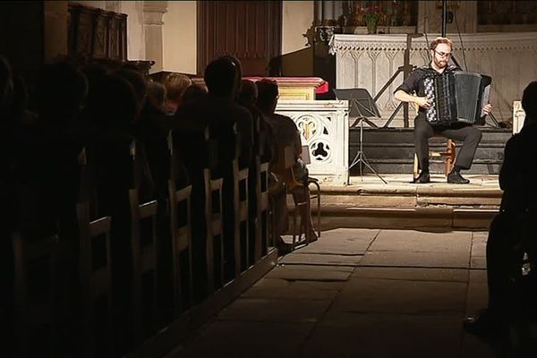 Pierre Cussac lors du festival Le Rendez-vous en l'église de Anjeux en Haute-Saône