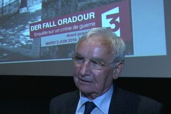 Robert Hebras, survivant du massacre d'Oradour, lors de la projection du film d'Ute Casper "Der Fall Oradour"- Paris, 3 juin 2014