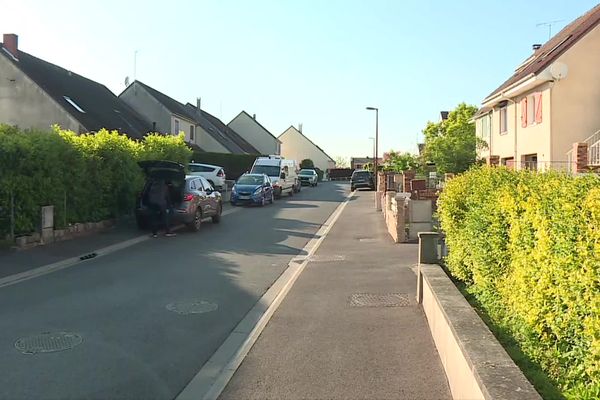 Le corps du quinquagénaire a été retrouvé dans un pavillon de cette rue, à Guise.