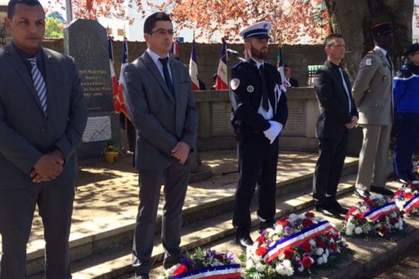 Commémoration à Besançon au cimetière des Chaprais en présence d'une centaine de personne, le 30 avril 2017.