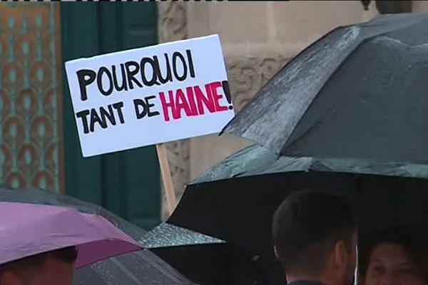 Samedi soir, environ 200 personnes ont manifesté à Montpellier contre les agressions homophobes. SOS homophobie Languedoc Roussillon a fait les comptes. Les signalements d'actes homophones ont augmenté de 93% en 2017.