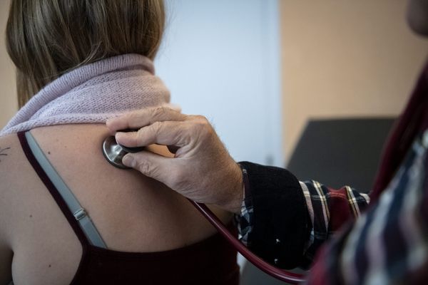 On constate une augmentation des consultations médicales pour des symptômes liés au Covid-19.