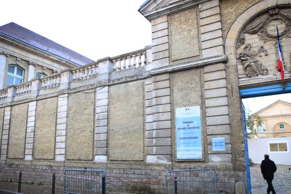 Le procès en appel des trois frères se tient devant les assises du Pas-de-Calais à Saint-Omer