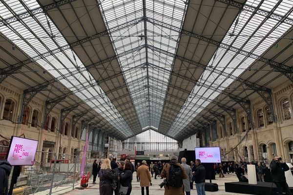 Les verrières et les façades en pierre de la gare d'Austerlitz ont été complètement rénovées.