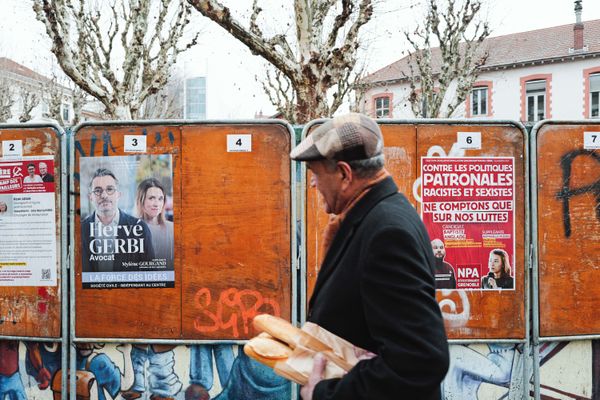 Onze candidats se sont présentés pour l'élection législative partielle prévue les dimanche 12 et 19 janvier dans la première circonscription de l'Isère.