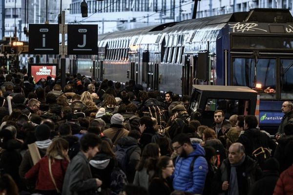 Il s'agit du 19e jour de grève dans les transports franciliens.