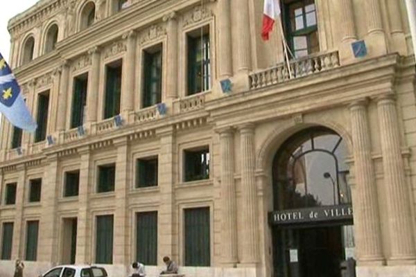 l'hôtel de ville de Cannes