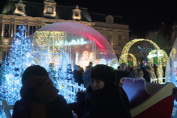 La magie de Noël s'est emparée du centre-ville de Troyes (Aube).