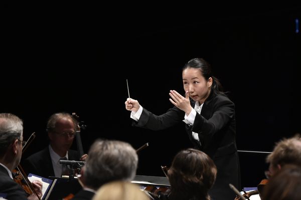 La Japonaise Nodoka Okisawa, 32 ans, finaliste du 56e Concours international de jeunes chefs d'orchestre de Besançon, le 21 septembre 2019.