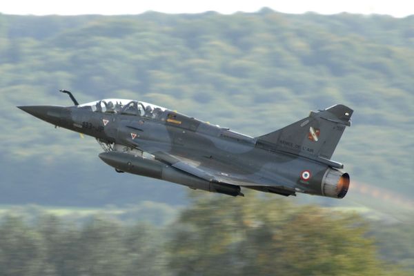 Un mirage 2000-D en vol