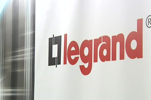 Legrand réalise 2% de son chiffre d'affaires en Russie.