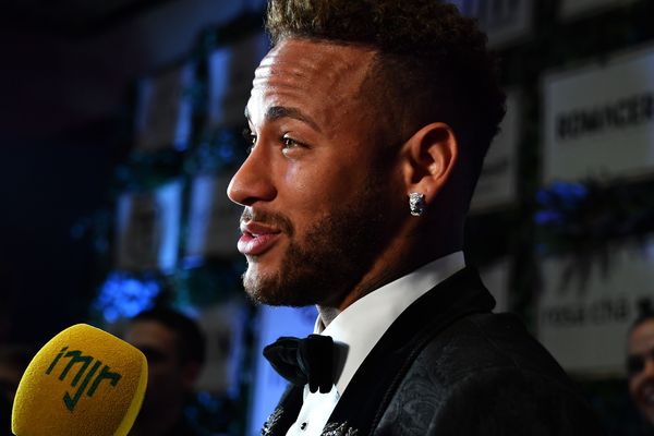 Neymar a annoncé qu'il resterait pour la saison 2018/2019 au PSG.