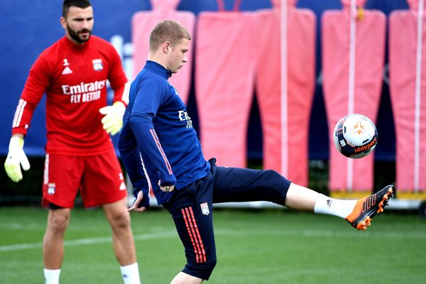 Melvin Bard à l'entrainement à l'OL en mars 2021