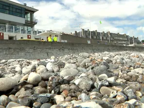 Sur les côtes normandes, les touristes sont peu nombreux en ce début de vacances scolaires.