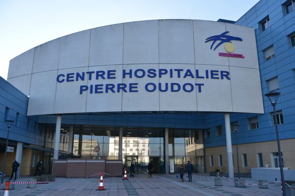 COVID-19: les médecins craignent que la grippe ne brouille les pistes