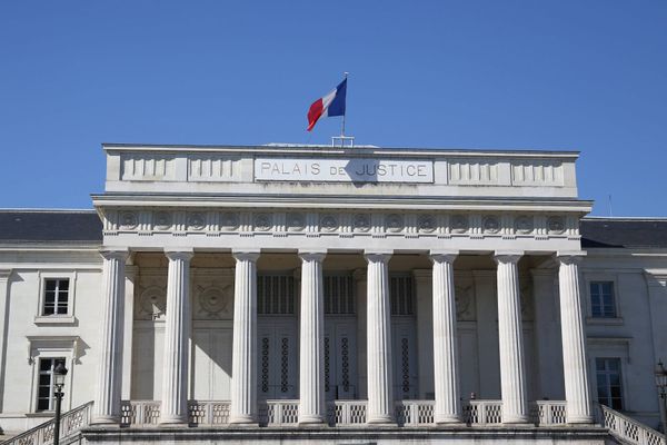 Le procès a débuté aujourd'hui et se prolongera jusqu'à demain, jeudi 26 novembre