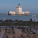 A quelques centaines de mètres de la côte, le Fort Louvois se dresse entre Bourcefranc-le-Chapus et l'île d'Oléron.