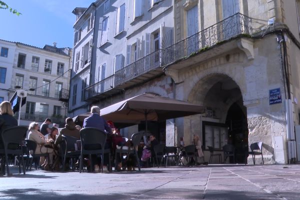 Les bâtiments menacent de s'effondrer.