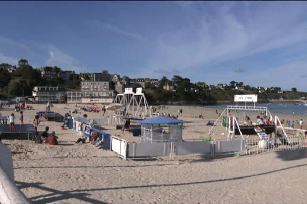 La plage, des souvenirs d'enfance à partager. Découvrez ceux de Nathalie Marcault dans Littoral à 16h15 samedi