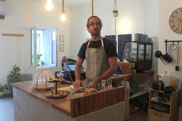 À Marseille, la communauté Libanaise est très inquiète de l'évolution du conflit et s'inquiète pour les proches restés sur place.