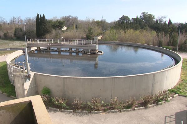 À Canet-en-Roussillon, les eaux usées vont être réutilisées. Cette station d'épuration en traite une grande quantité chaque année.