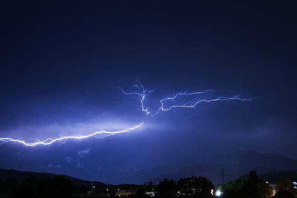 Une grande partie de la France risque de subir des orages violents de mardi à mercredi.