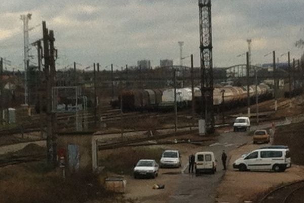 Un convoi de déchets nucléaires stationné au triage de la gare du Bourget-Drancy