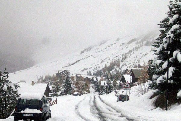 De fortes chutes de neige attendues demain dans le Queyras. Les Hautes Alpes sont placées en "vigilance orange avalanches".