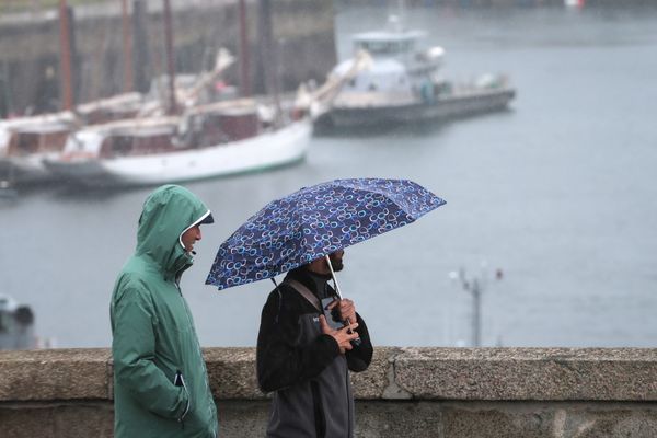 Depuis ce mercredi 25 septembre, Aitor, une rivière atmosphérique, constituée de pluies importantes et de forts vents, touche la Bretagne.