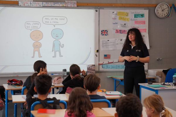 Luna intervient dans les établissements scolaires