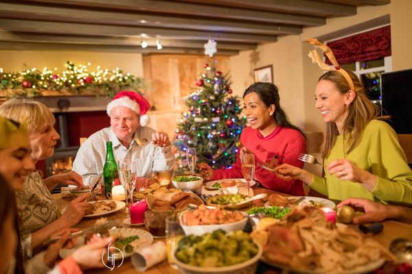 repas de fêtes en famille