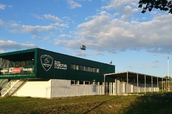 Le centre d'entraînement Macron, fermé depuis trois mois, a été réaménagé pour le retour des joueurs. Un nouveau protocole est mis en place après la crise du Covid-19