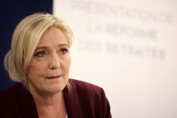 Présidentielle 2022. Marine Le Pen stoppe sa campagne sur le terrain pour se concentrer sur la collecte des parrainages.