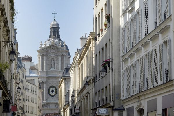 L'église Saint-Paul-Saint-Louis (Paris IVe) où a été filmée la vidéo des deux influenceurs.